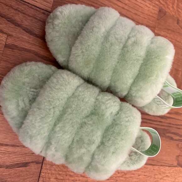 UGG Fluff Yeah Slides - Picture 5 of 5